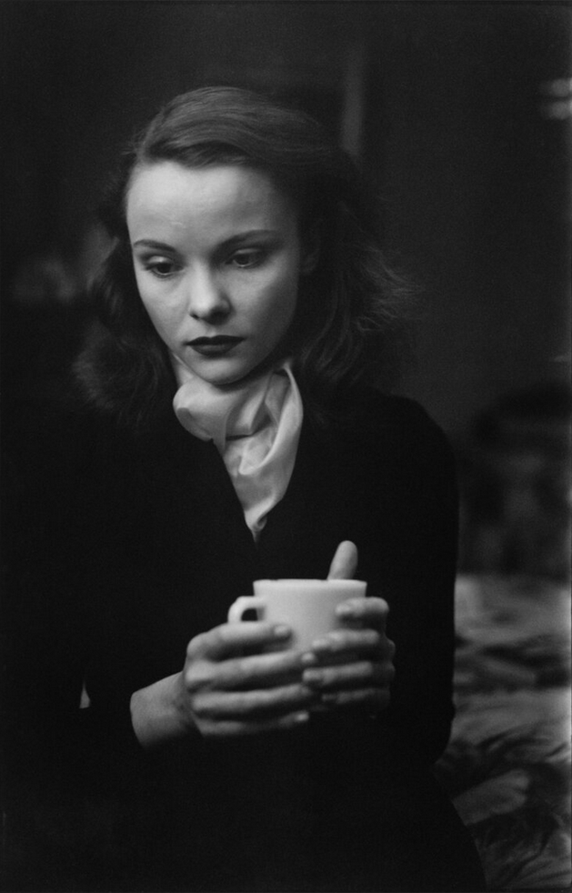 Saul Leiter. Jean with Cup, 1948.