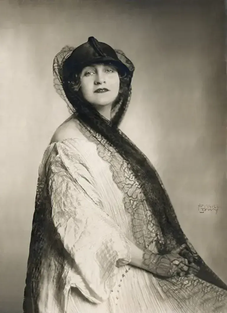 Portrait photographique d’Alma Mahler.