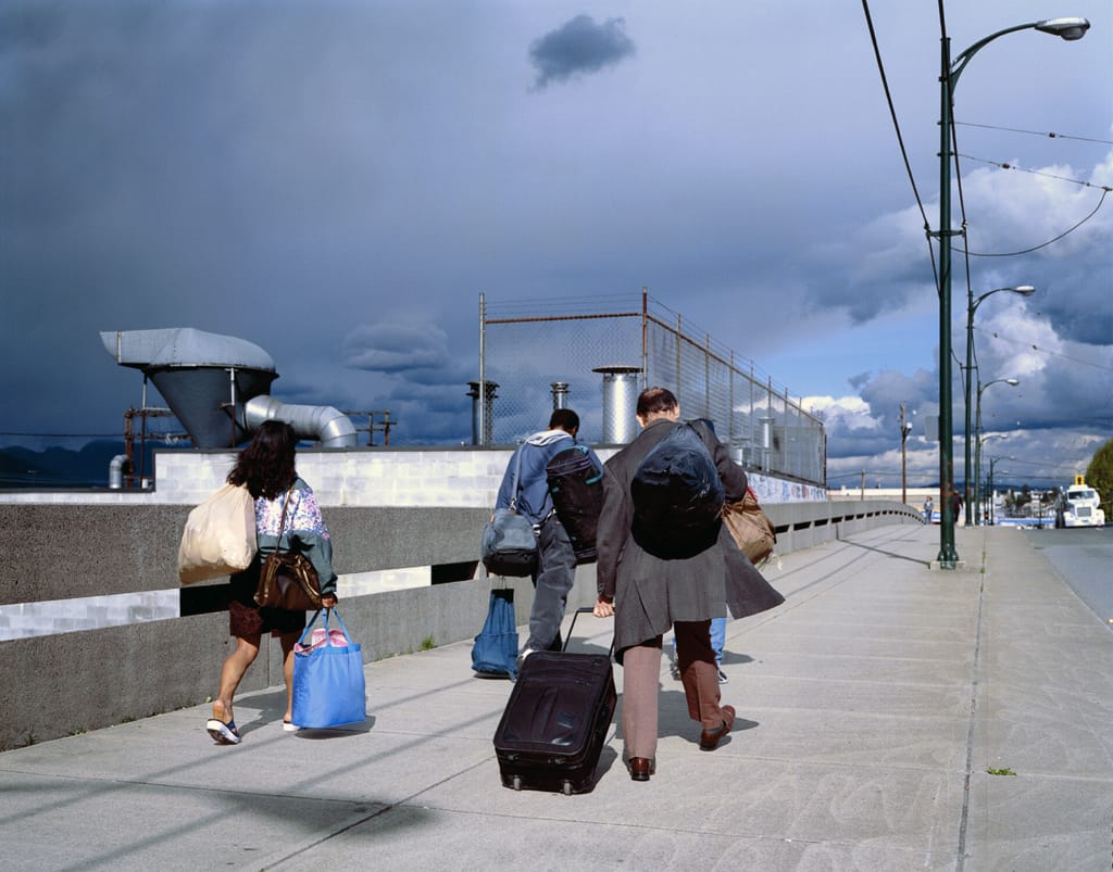 Jeff Wall, « Untitled (Overpass) », 2001.