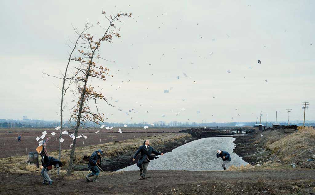 Jeff Wall, « A sudden Gust of Wind (after Hokusai) », 1993.