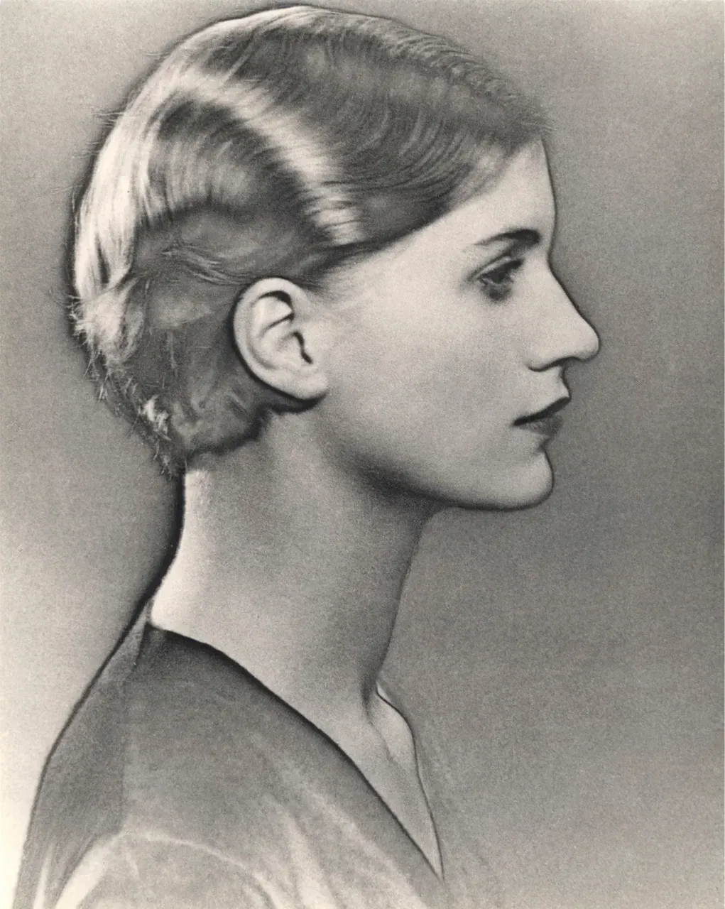 Solarisation. Portrait de Lee Miller. Man ray. 1930.