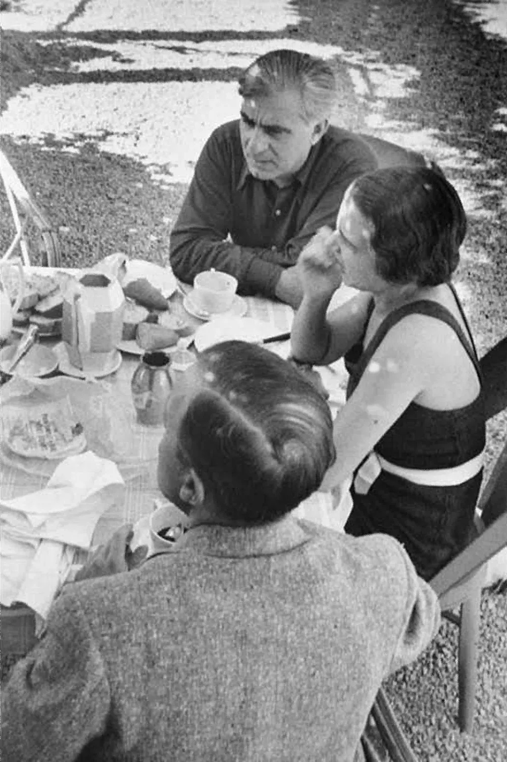 Christian Zervos, Cecile Eluard et Paul Eluard.Mougins.