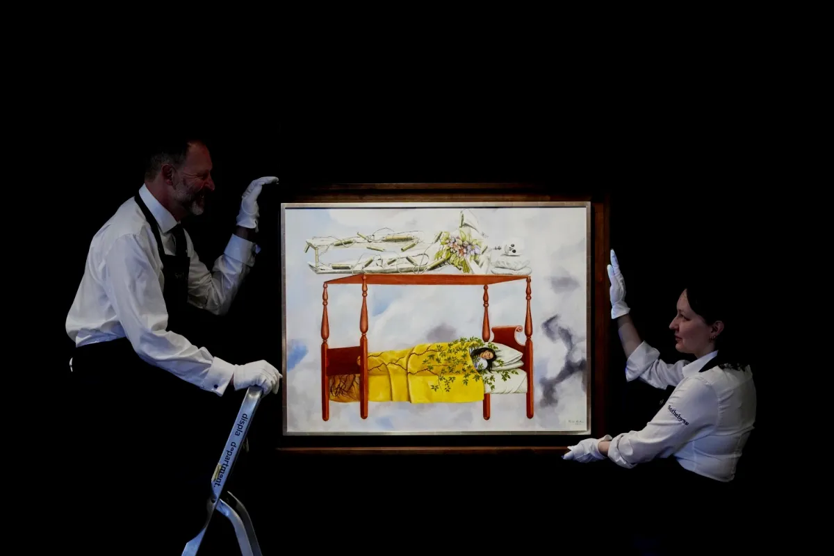Présentation chez Sotheby's de l'œuvre de Frida Kahlo : El sueño (La cama volando).
