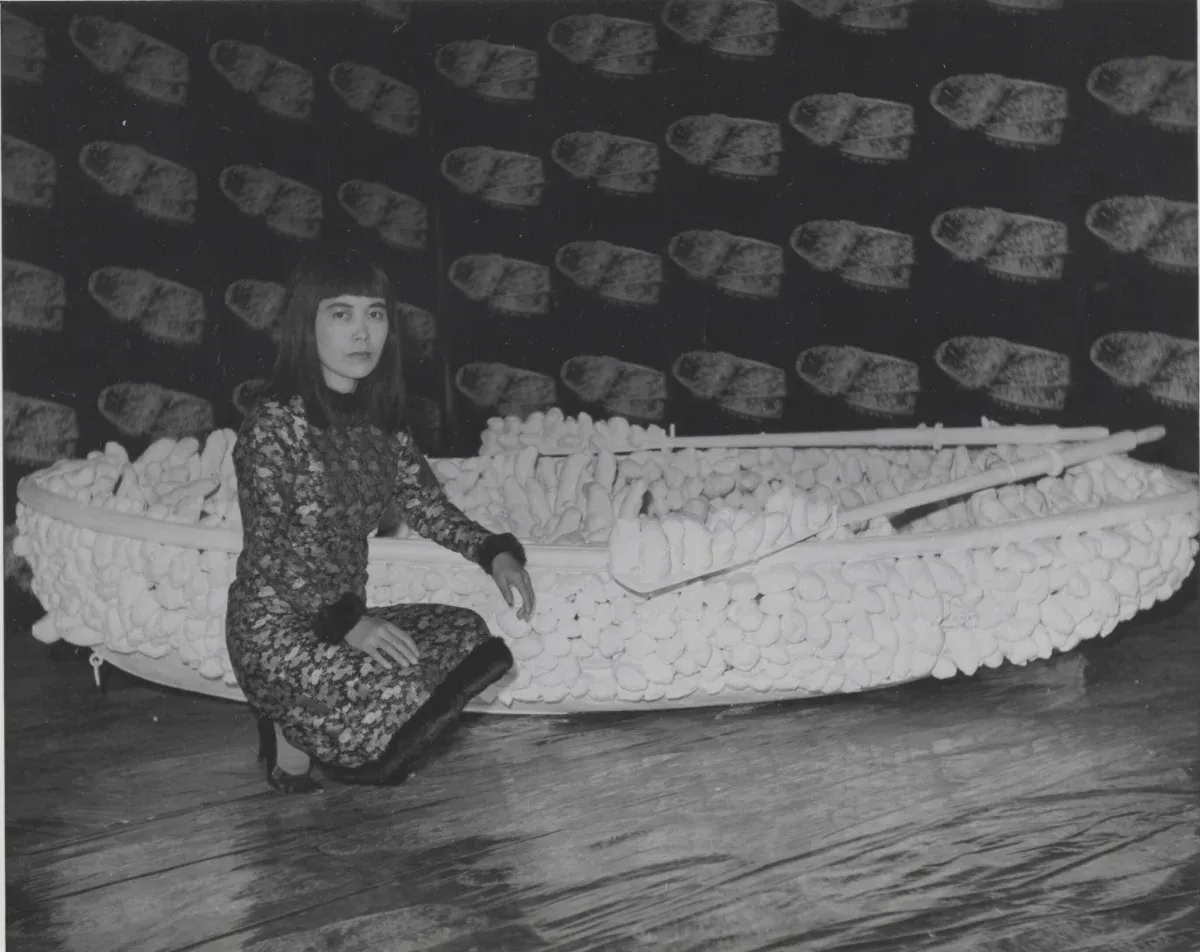 Yayoi Kusama : La conquérante aux pois révélée !