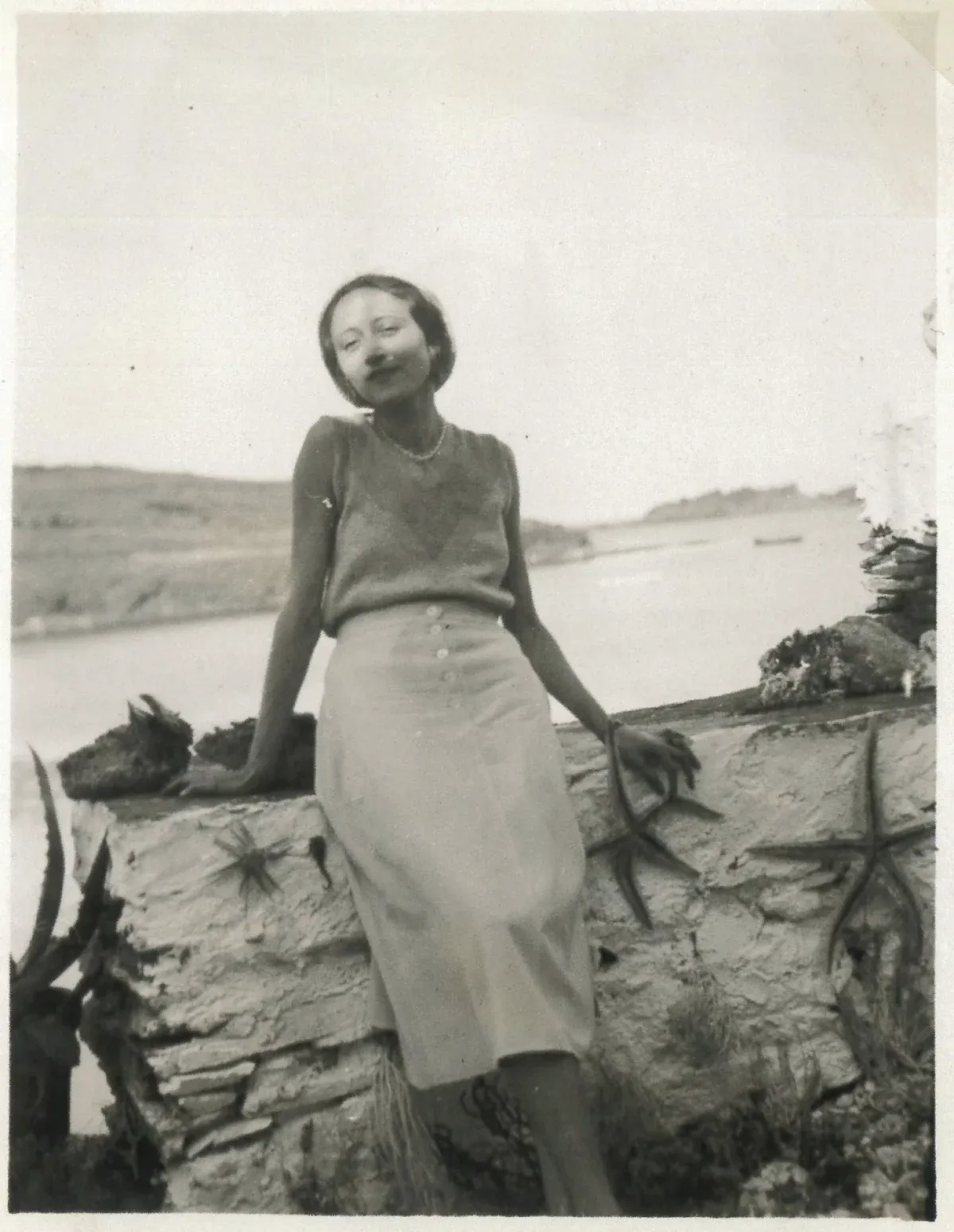 Nusch Eluard à Cadaquès. 1930.