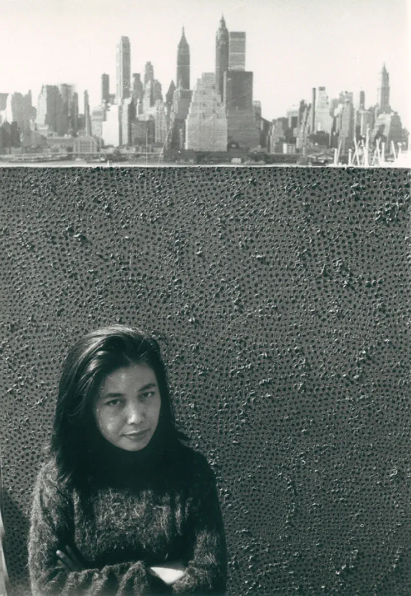 Yayoi Kusama : La conquérante aux pois révélée !