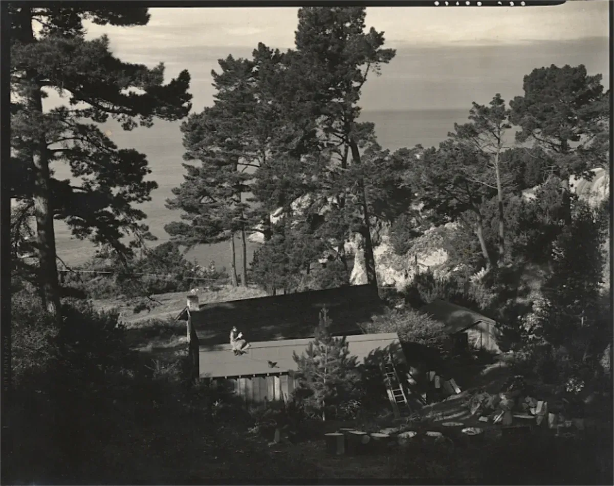Edward Weston. Charis on the roof. Wildcat Hill. 1947.
