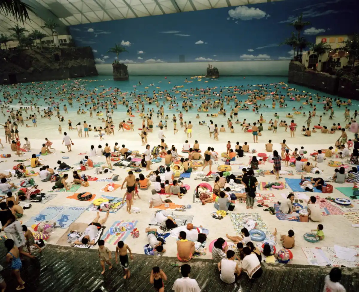 Seagaia Ocean Dome, Miyazaki, Japan, 1996 © Martin Parr / Magnum Photos