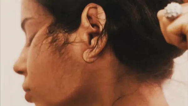 Ana Mendieta, je suis une sculpture