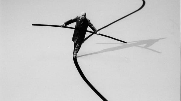 Gilbert Garcin, jeune photographe retraité du dérisoire