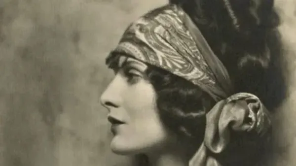Mina Loy, délicatesse et force à travers la photographie
