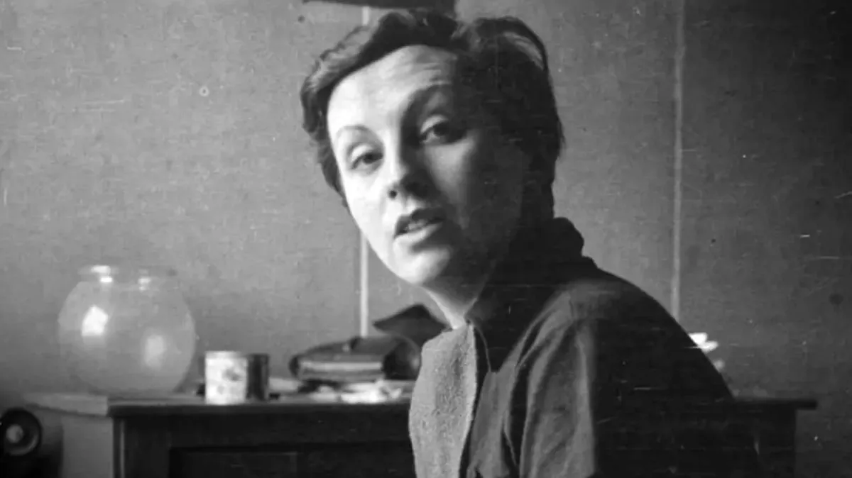 Diane Arbus, Une Plongée dans les Marges de l'Amérique