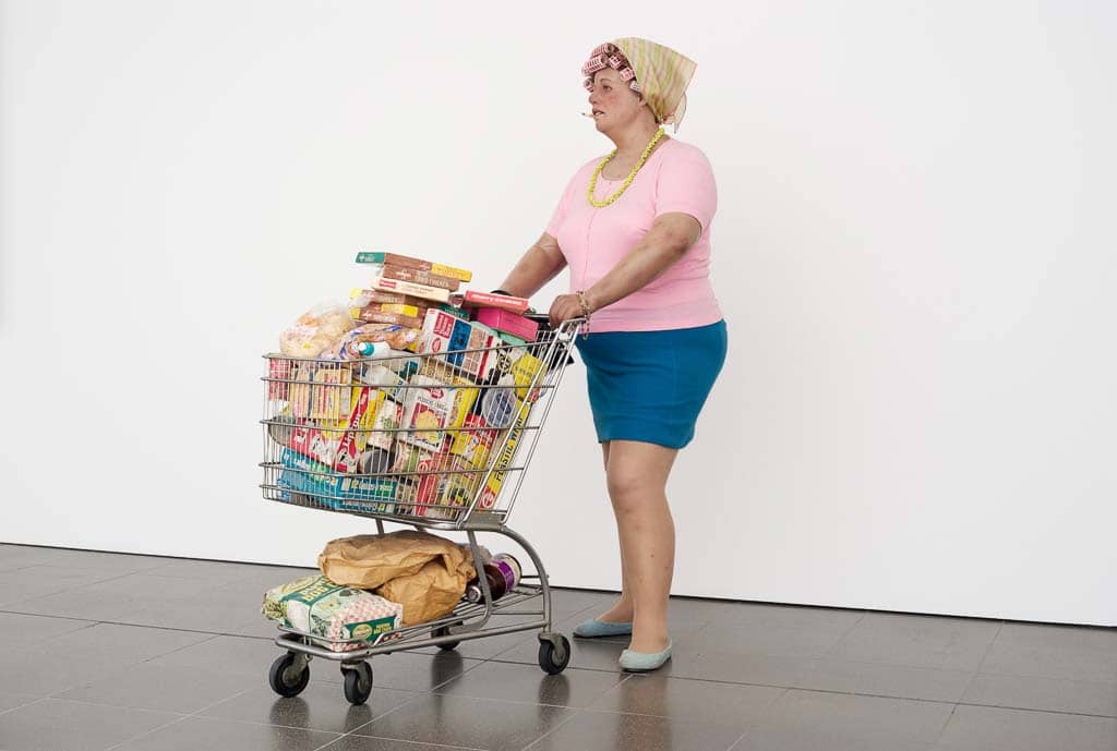 supermarket lady, duane hanson, hyperrealism